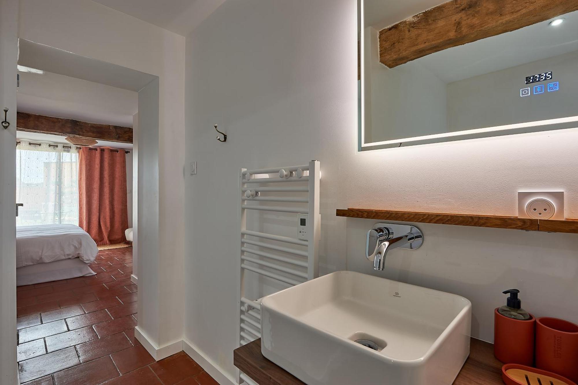 Le Repaire Lagardere Bed & Breakfast Lussac  Dış mekan fotoğraf